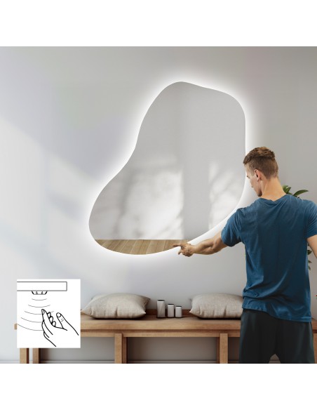 Lustro łazienkowe o nieregularnym kształcie z włącznikiem sensorycznym- KWARC LED PREMIUM