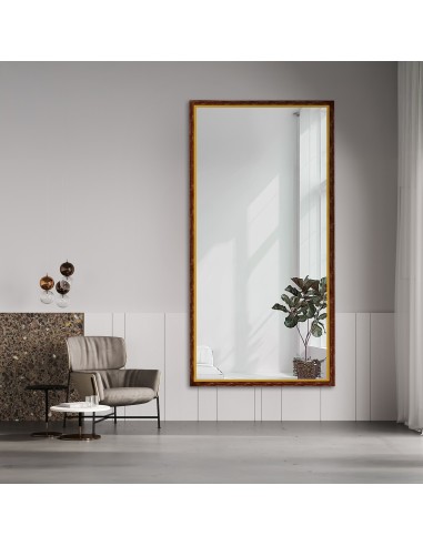 Lustro w delikatnej ozdobnej...