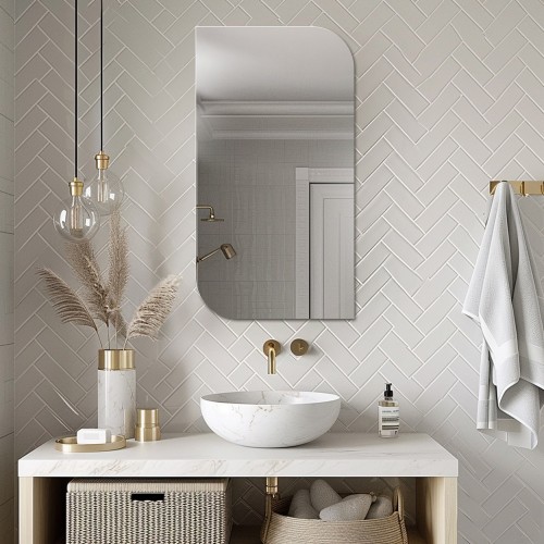 Lustro o nieregularnym...