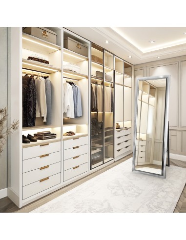 Lustro stojące do garderoby w... Lustro stojące do garderoby w...