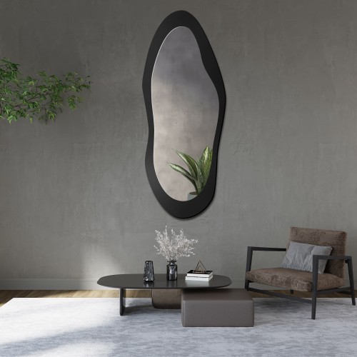 Lustro o nieregularnym...