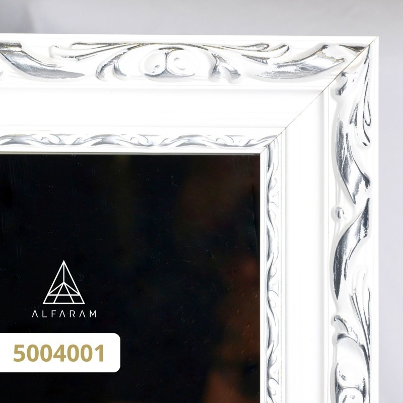 Lustro w białej ornamentowej ramie drewnianej - 5004001