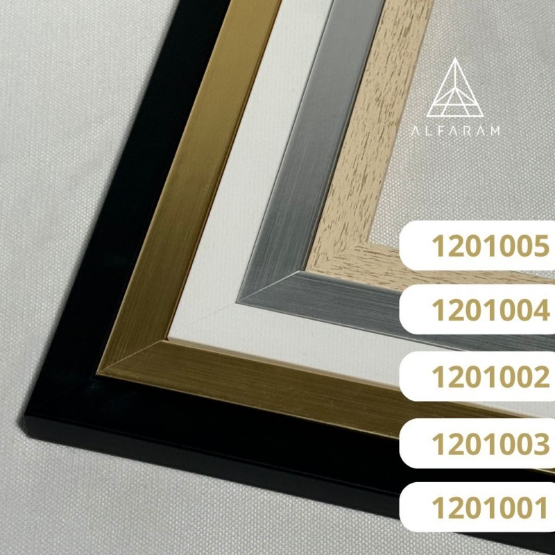 Lustro prostokątne w minimalistycznej złotej ramie 1201