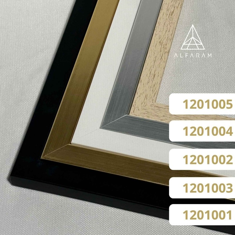 Lustro prostokątne w minimalistycznej złotej ramie 1201