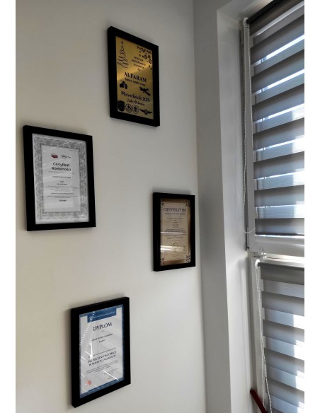 Czarna drewniana ramka na zdjęcia 21x30cm - stwórz zestaw