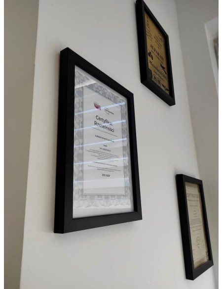 Zestaw czarnych ramek na zdjęcie - stwórz własną galerię